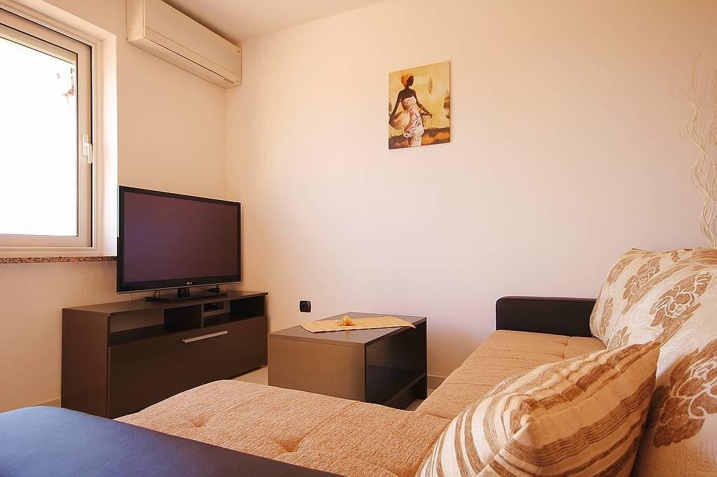 Apartments Danijel Premantura Exterior photo